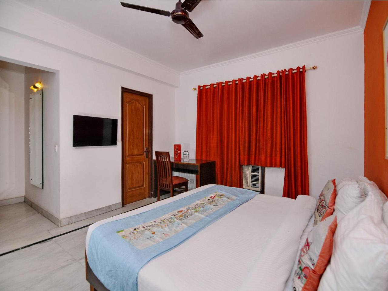 Oyo Flagship 592 Hauz Khas Village New Delhi Exterior foto