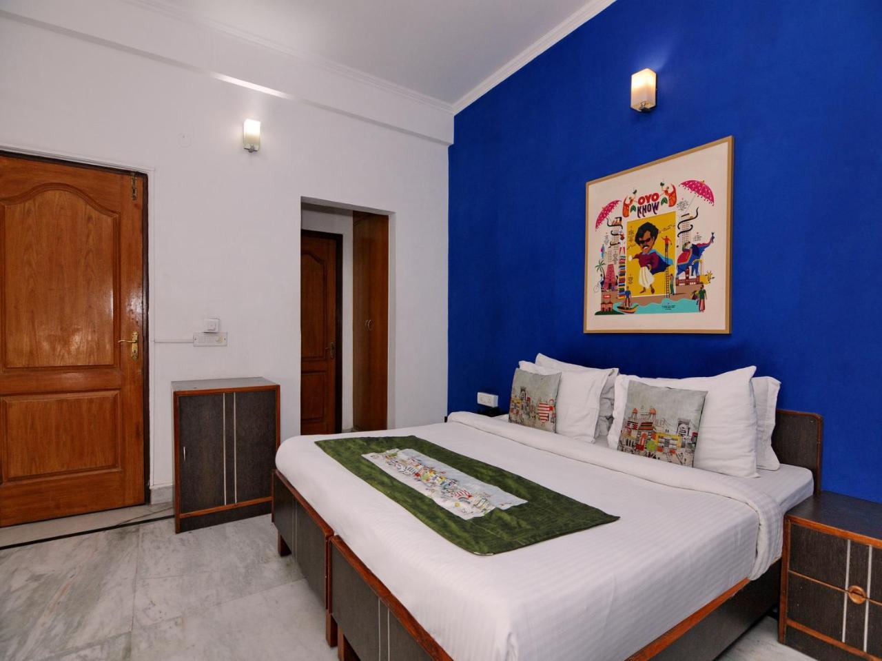 Oyo Flagship 592 Hauz Khas Village New Delhi Exterior foto