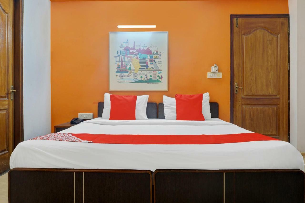 Oyo Flagship 592 Hauz Khas Village New Delhi Exterior foto